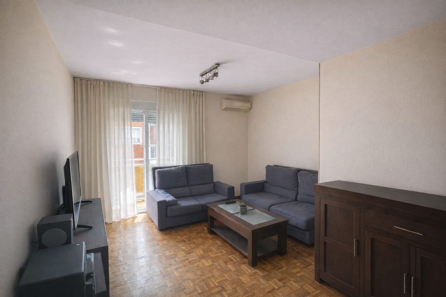 Piso en calle de Pedro Antonio de Alarcón, 63 - Foto 1