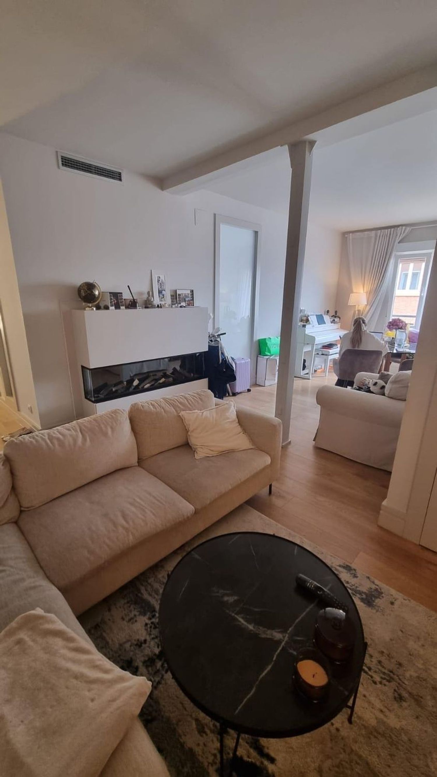 Piso en calle de Treviño, 47