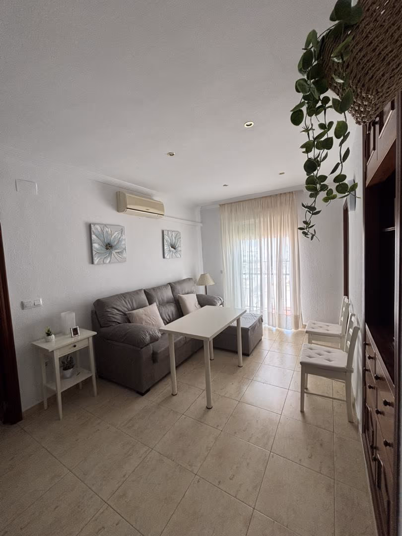Piso en  Calle Luis Montoto 61