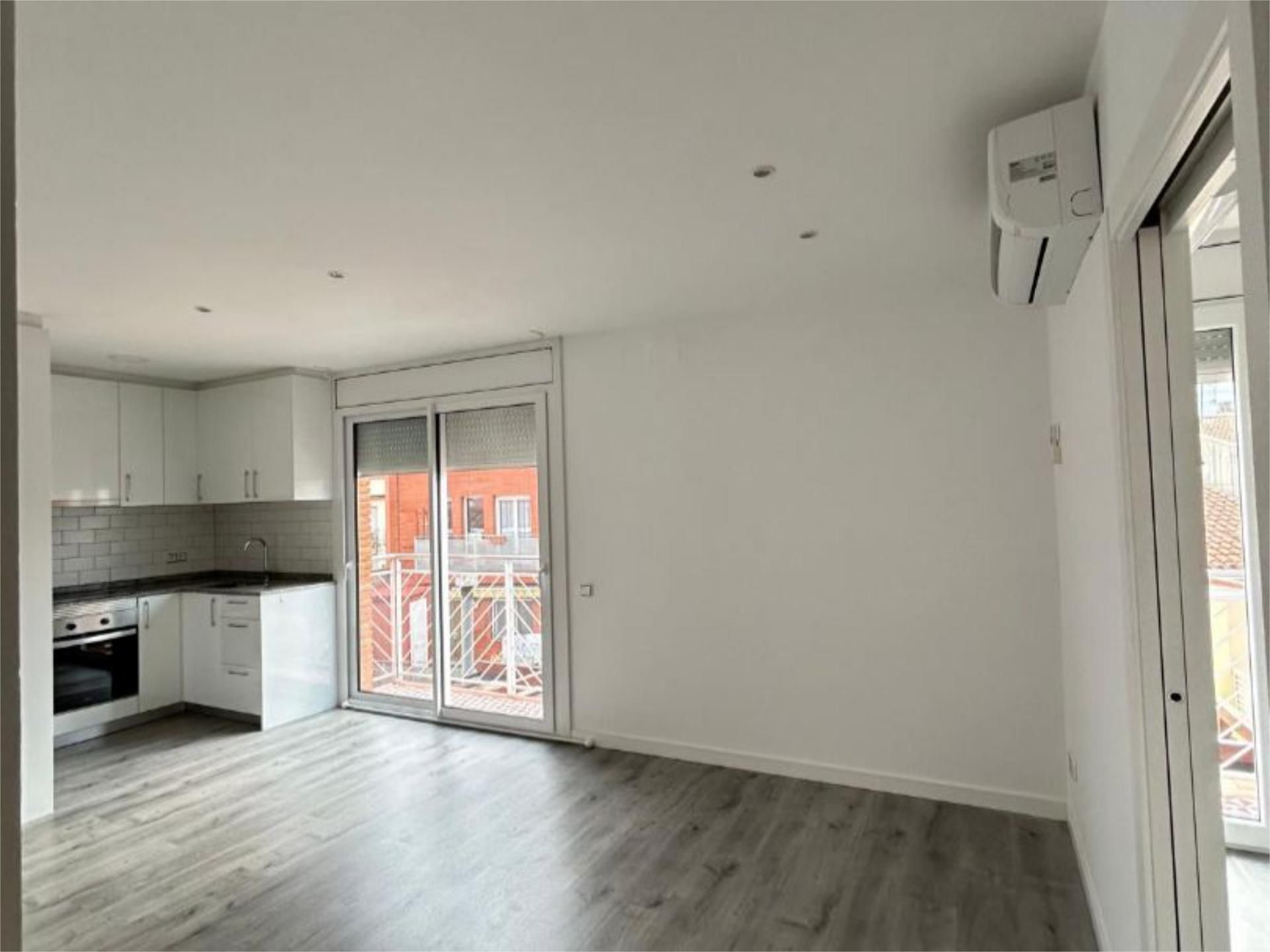 Piso en  Carrer de Francesc Bellapart 10 - Foto 2