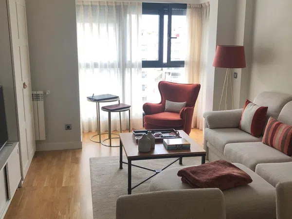 Piso en calle de Portomarín, 25