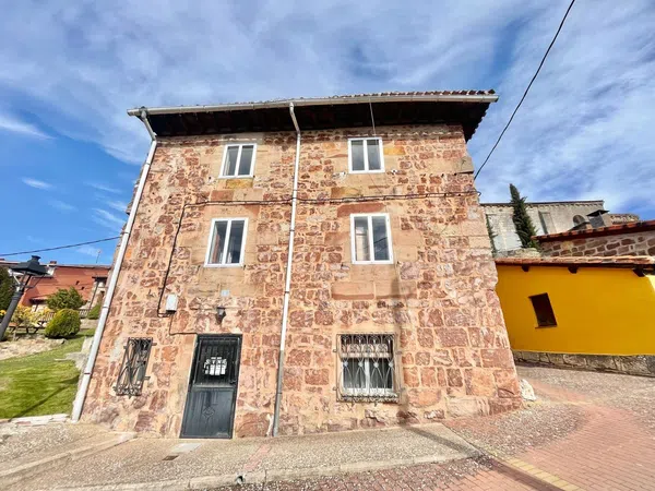 Casa de pueblo en Calle Isabel la Catolica, 11 - Foto 2