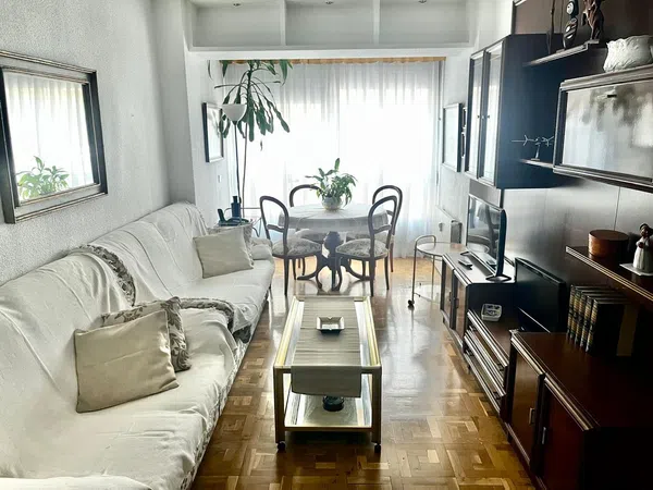 Piso en calle de Esteban Mora, 51