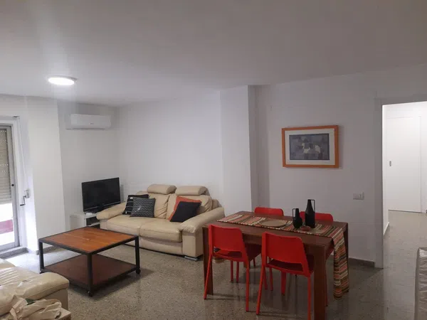 Piso en calle Miguel Hernández, 1