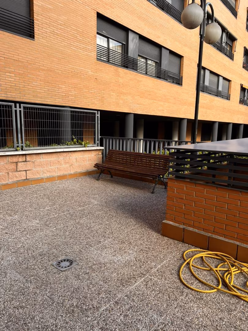 Planta baja en  Calle del Granito 28 - Foto 9