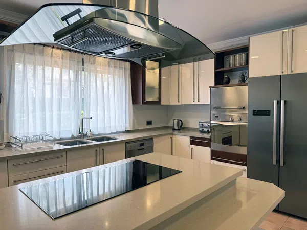 Casa o chalet independiente en Avenida Reina Doña Sofia, 34, Bahía de Marbella - Foto 26