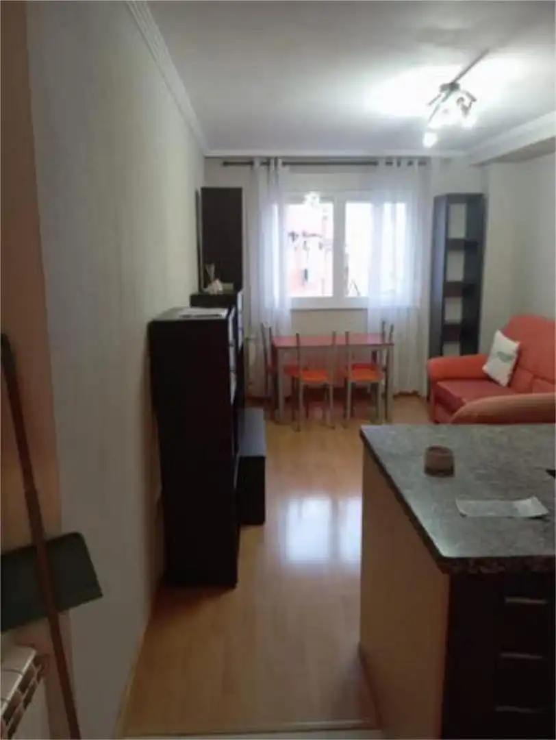 Piso en barri blanco - Foto 4