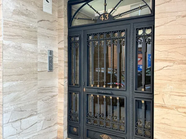 Piso en calle Navarro Cabanes, 43 - Foto 2