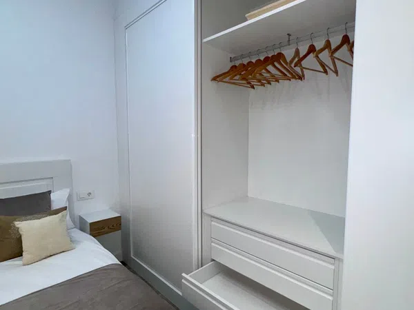 Estudio en calle Omar, 8 - Foto 7