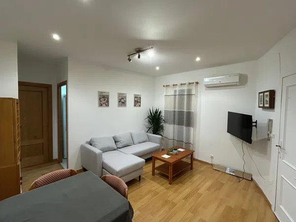 Piso en calle de los Estudios, 4