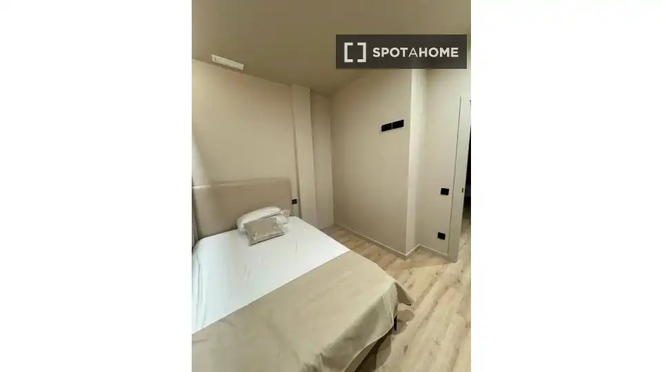 Piso en Santa Coloma de Gramenet - Foto 13