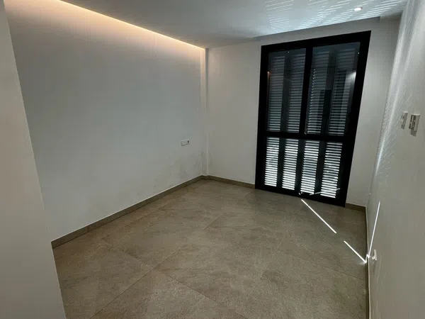 Piso en Calle de la Reina Maria Cristina, 60 - Foto 7