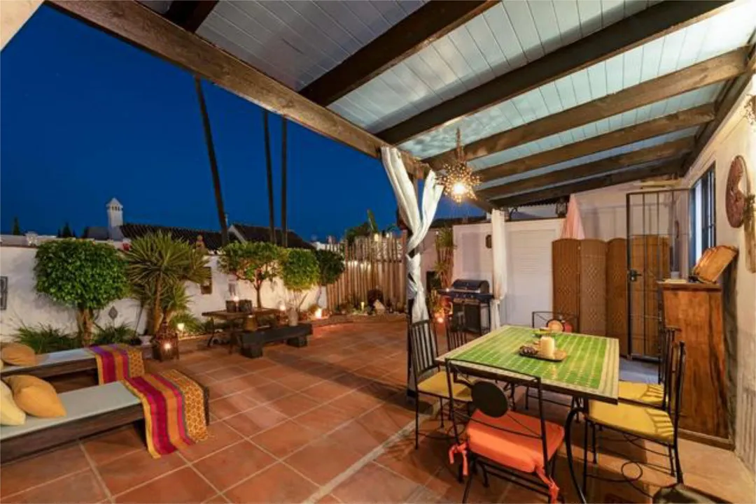 Casa adosada en Aloha - Foto 7