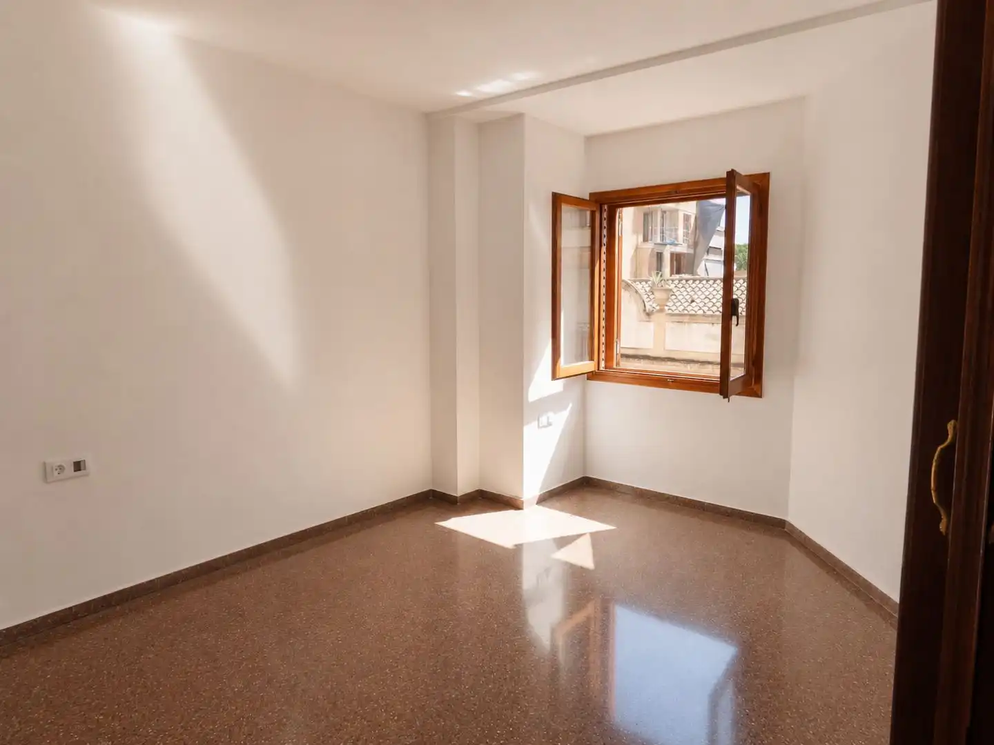 Piso en  Carrer Crist del Consol 18 - Foto 9