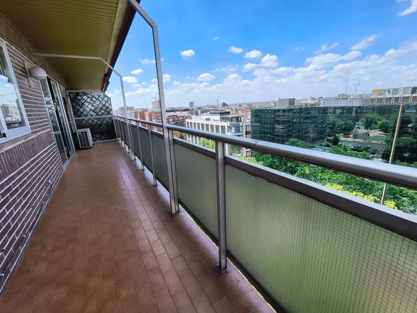 Piso en Ciudad Jardín - Foto 4