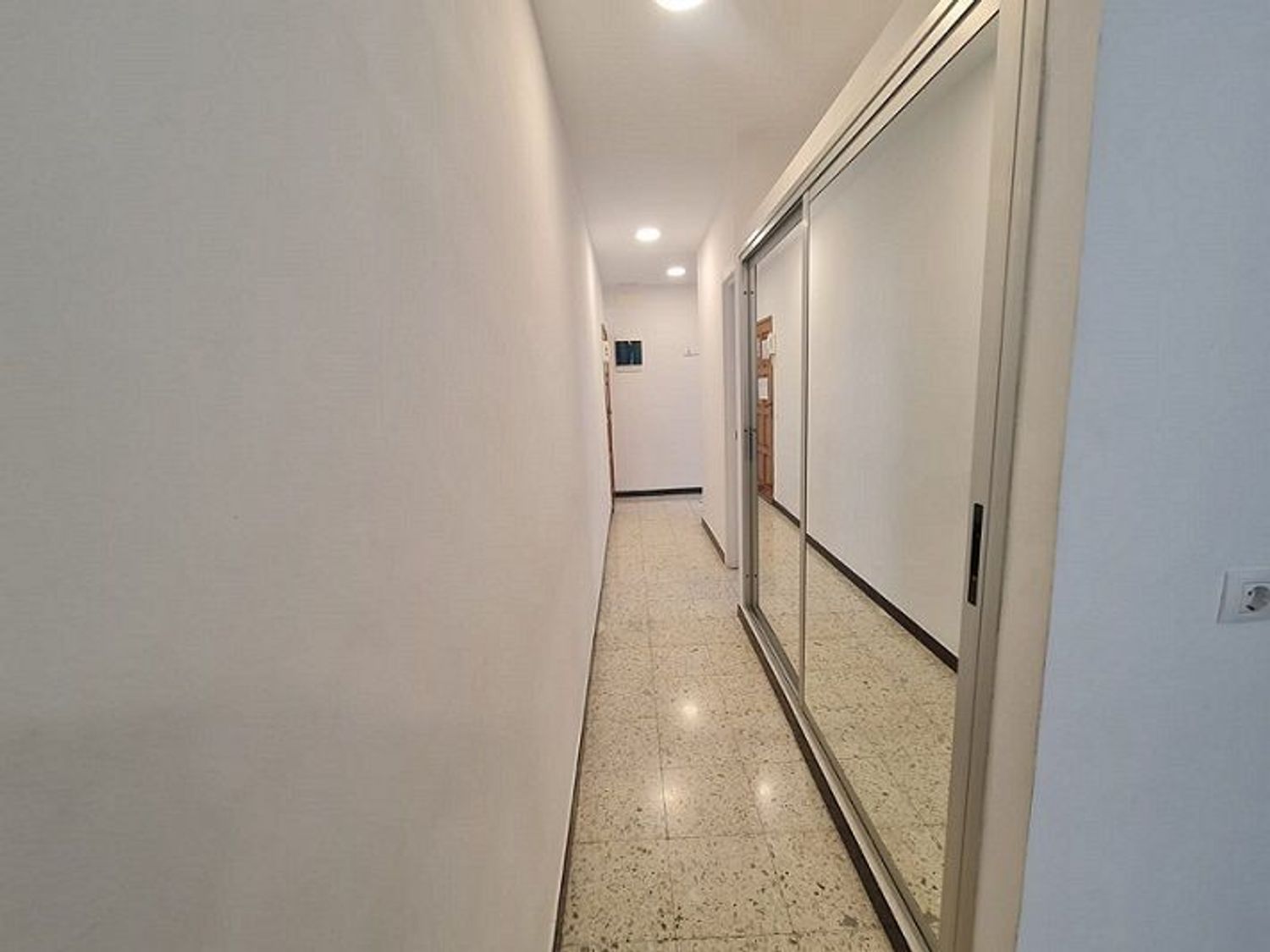 Piso en Ciudad Jardín - Foto 5