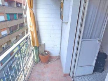 Piso en Ciudad Jardín - Foto 2