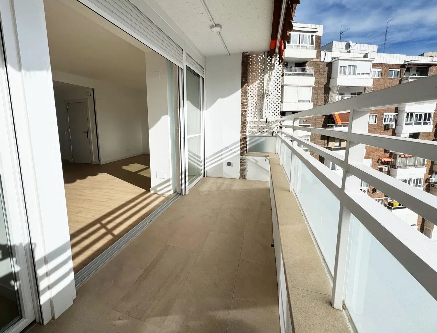 Piso en calle de Oña, 11 - Foto 3