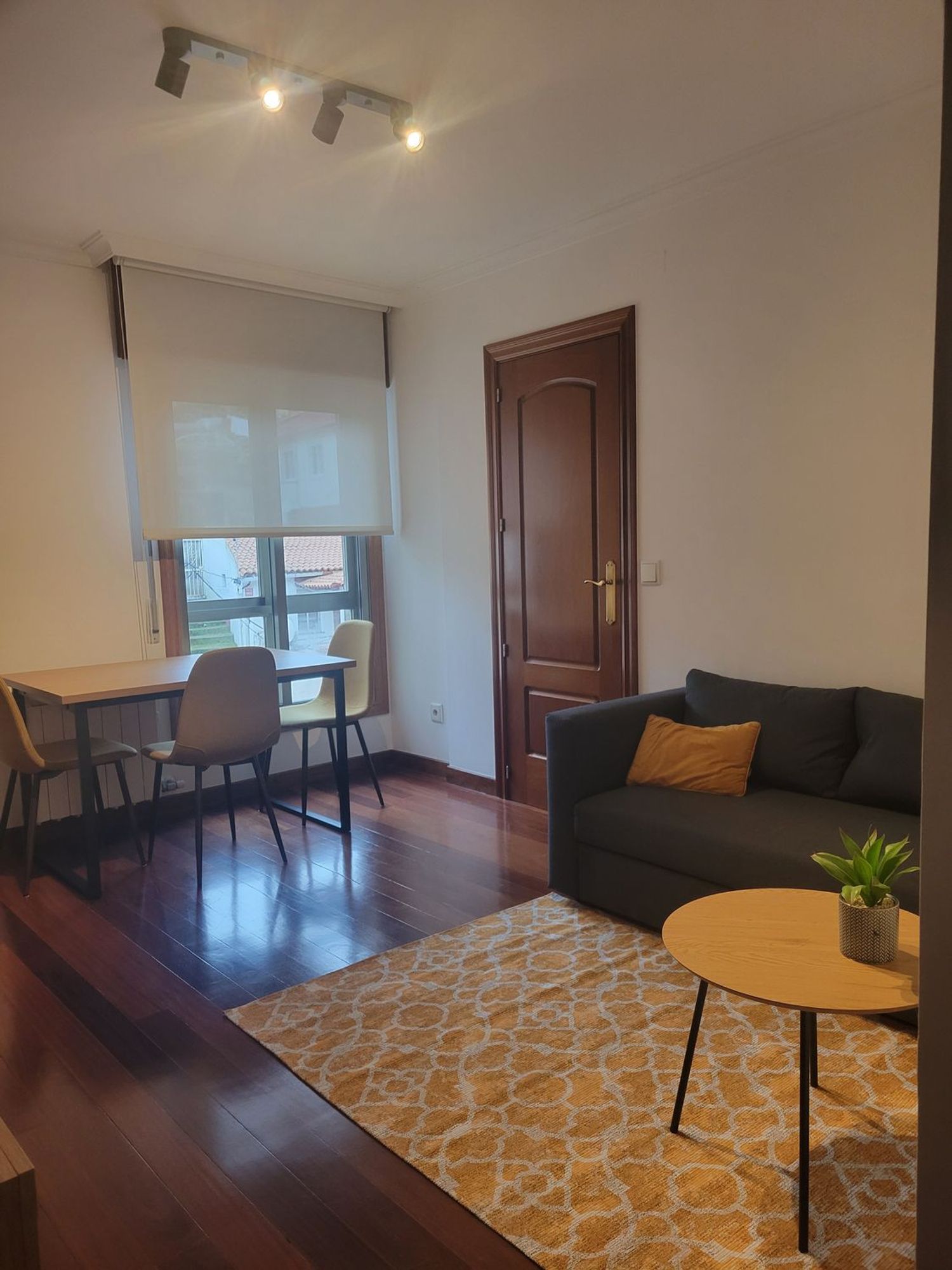 Piso en calle de García Barbón, 82 - Foto 1