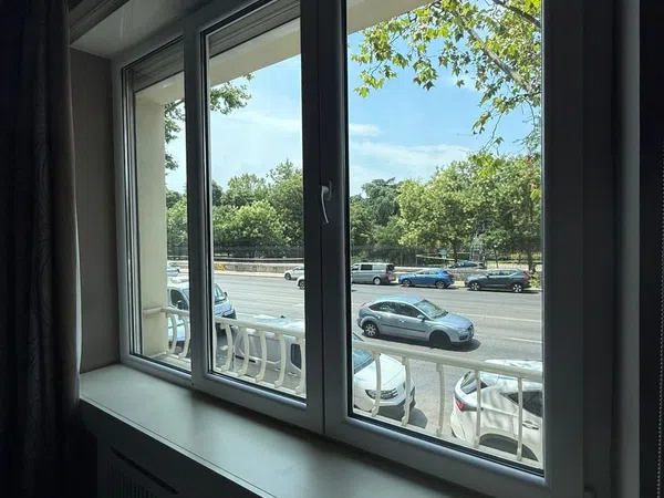 Piso en avenida de Menéndez Pelayo, 21