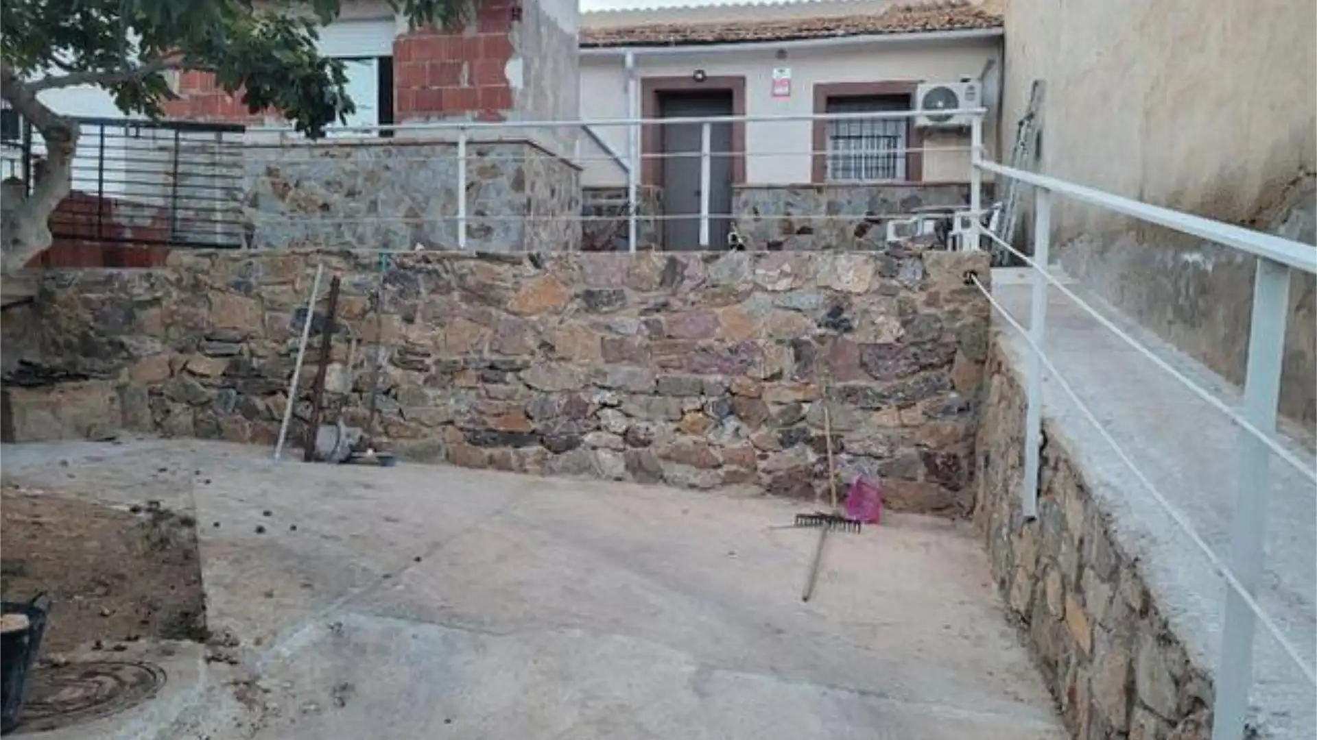 Chalet en cobatillas - Foto 1