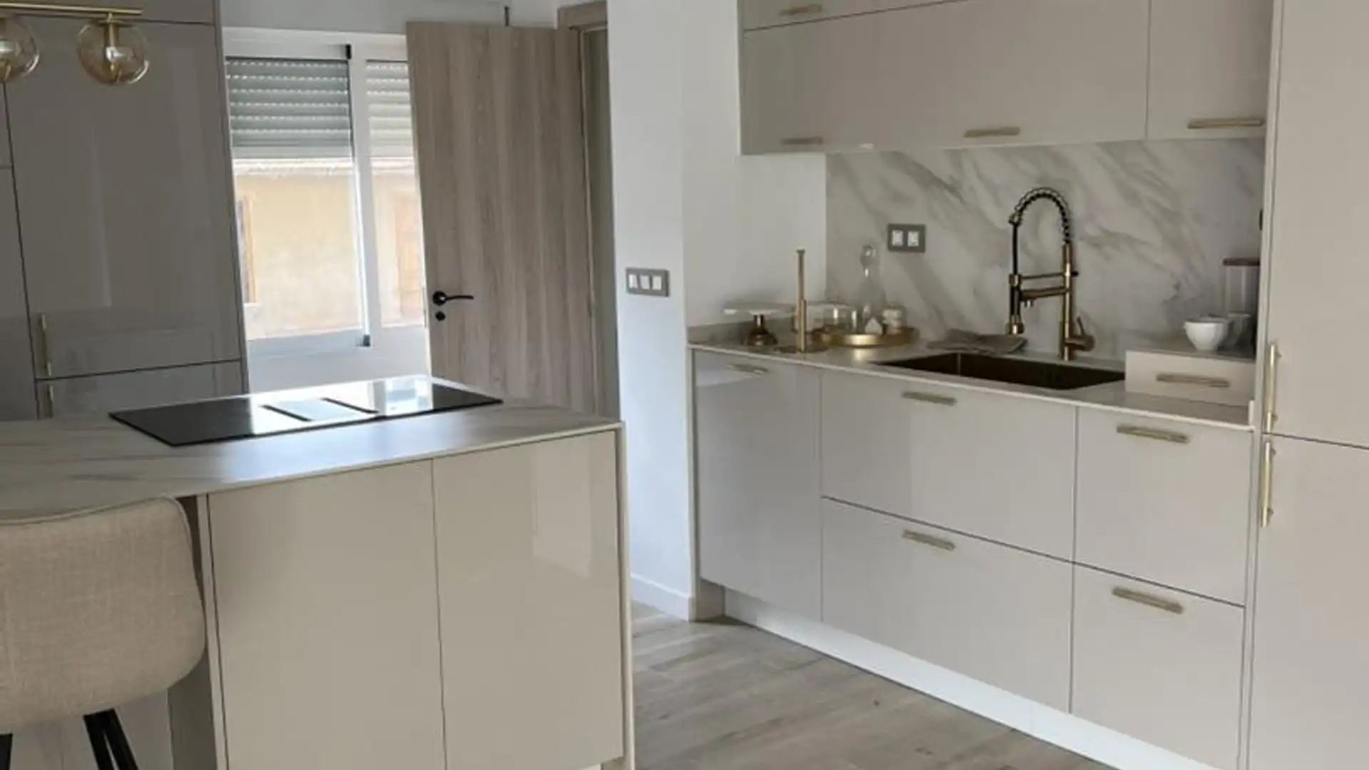 Piso en  Carrer Joan Tonda Aragonès 2 - Foto 5