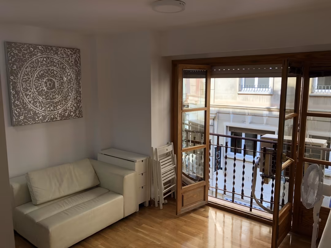Estudio en  Carrer Castaños 43