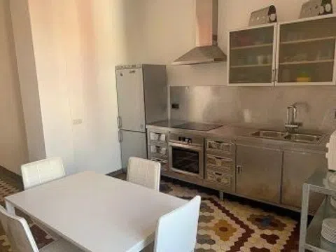 Piso en C. de Sagunto, 103
