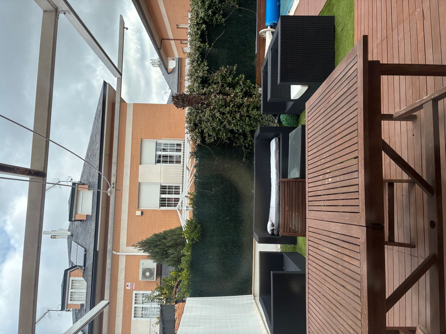 Chalet pareado en calle Luis García Berlanga, 76 - Foto 1