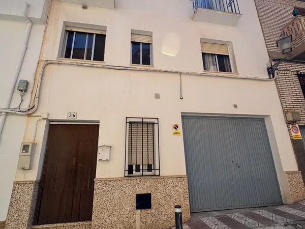 Chalet adosado en Calle Jaen, 36 - Foto 1
