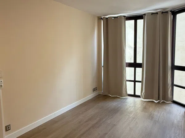 Piso en calle de Castelló, 68