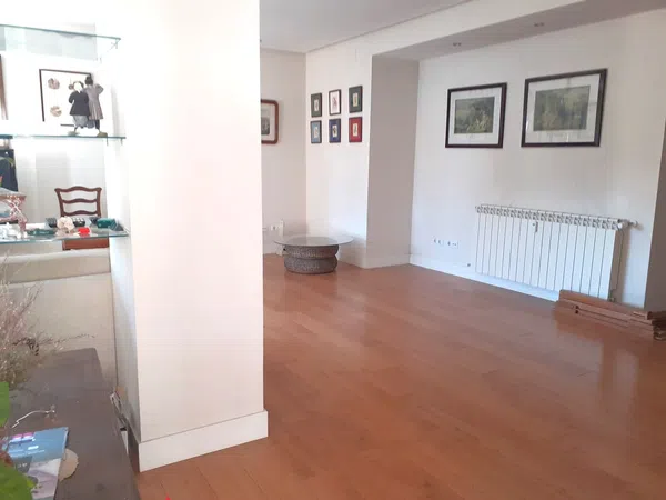 Piso en Cuatro Caminos - Foto 4