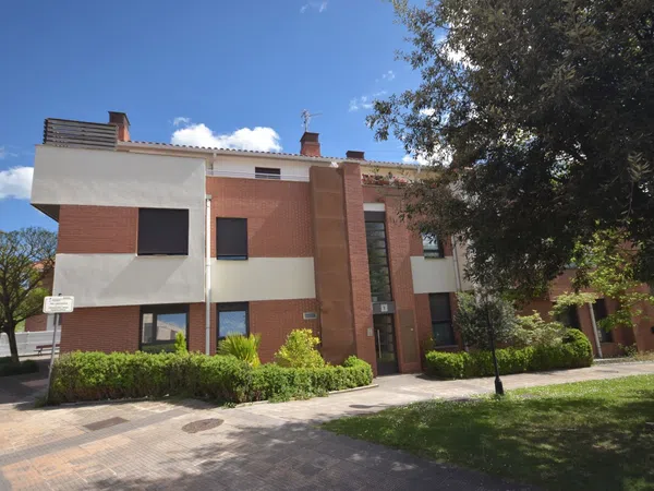 Dúplex en Paseo Río Urederra, 1 - Foto 1