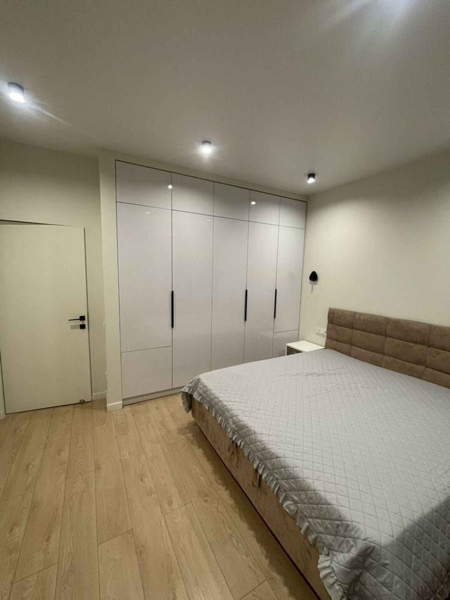 Piso en calle de la Reina Constança, 14 - Foto 1