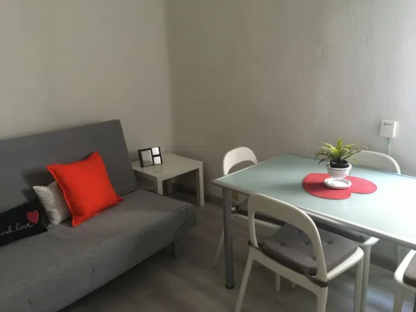 Piso en calle Meléndez Valdés, 36