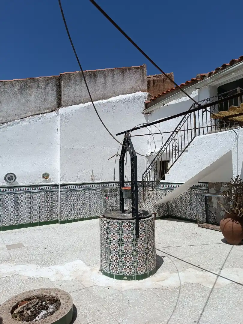 Casa adosada en  Calle Ángel Arias 9 - Foto 3