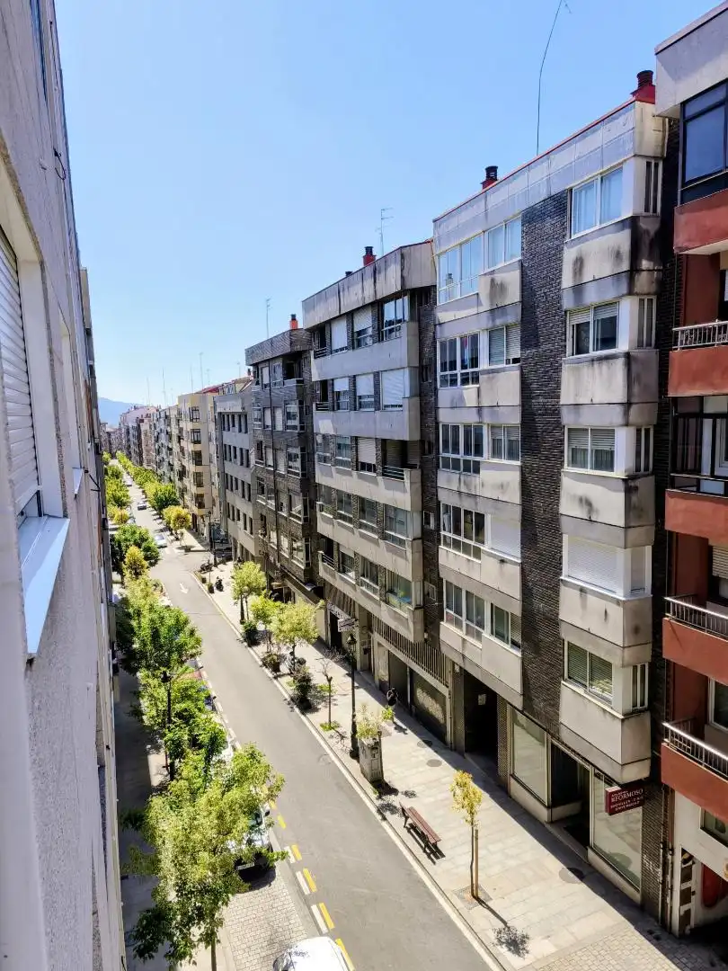 Piso en  Rúa Zamora 39 - Foto 1