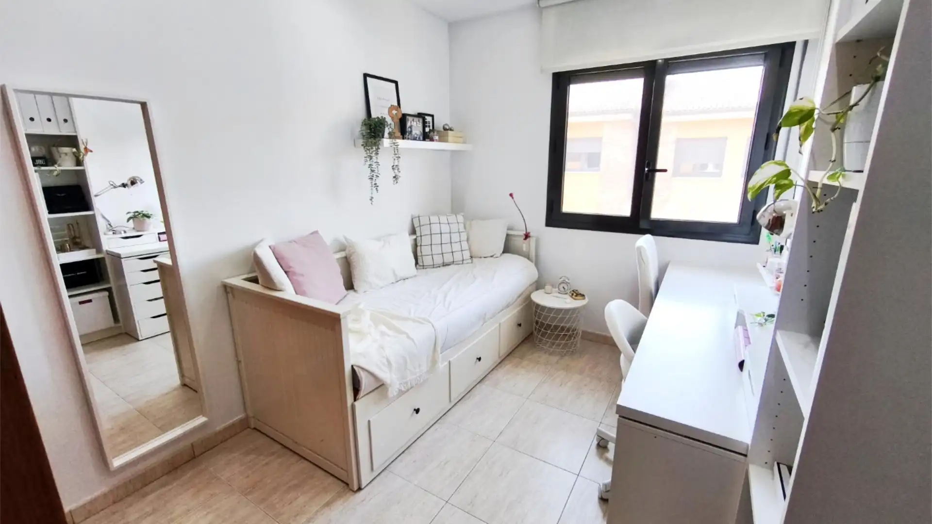 Casa adosada en  Carrer de Rector de Vallfogona 51 - Foto 20