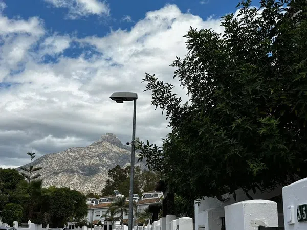 Chalet pareado en Urb. Los Naranjos de Marbella, 8 - 15, La Dama de Noche-La Alzambra - Foto 4
