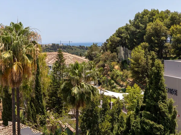 Chalet adosado en Urbanización Los Pinos de Aloha, 10, Aloha - Foto 12