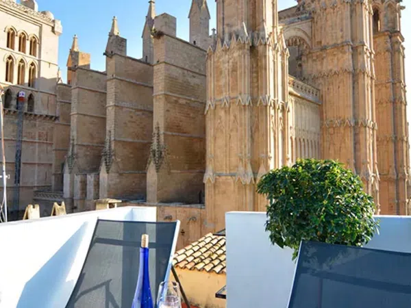 Piso en calle del Palau Reial, 25 - Foto 1