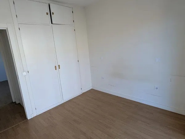 Piso en calle de la Virgen de la Oliva, Madrid, 1