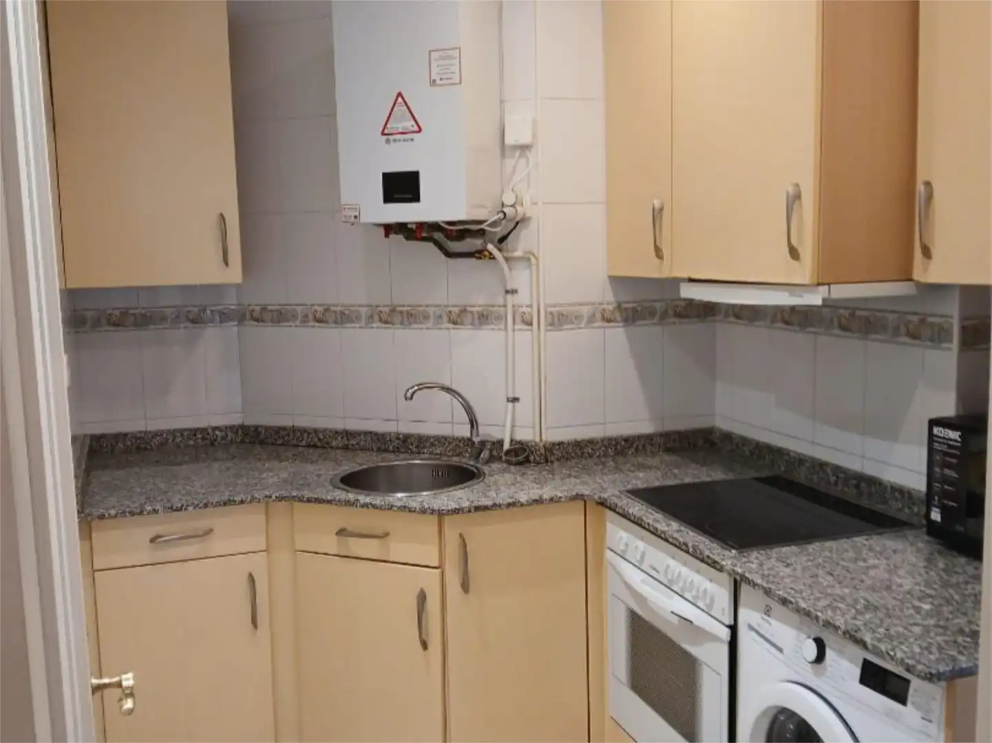 Piso en  Avenida Castañeda 15 - Foto 11