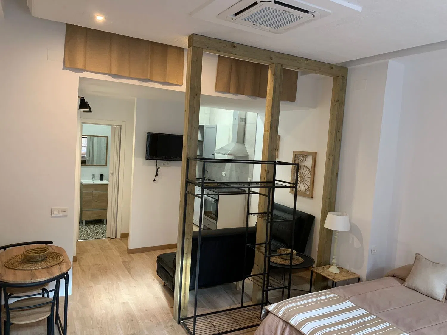 Estudio en calle de Melquíades Álvarez, 9 - Foto 3