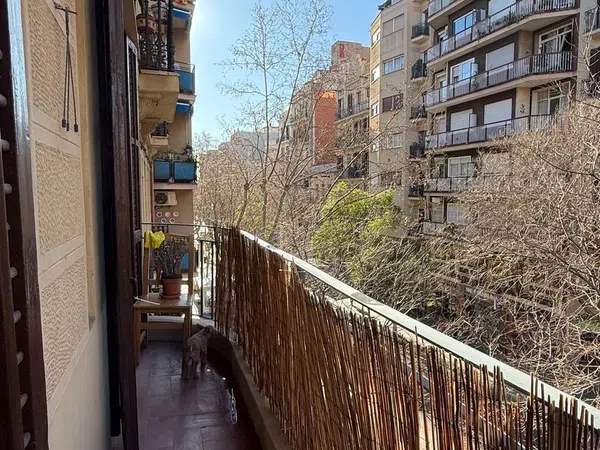 Piso en Calle de la Marina, 249 - Foto 1