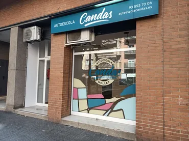 Local comercial en Mollet del Vallès - Foto 3