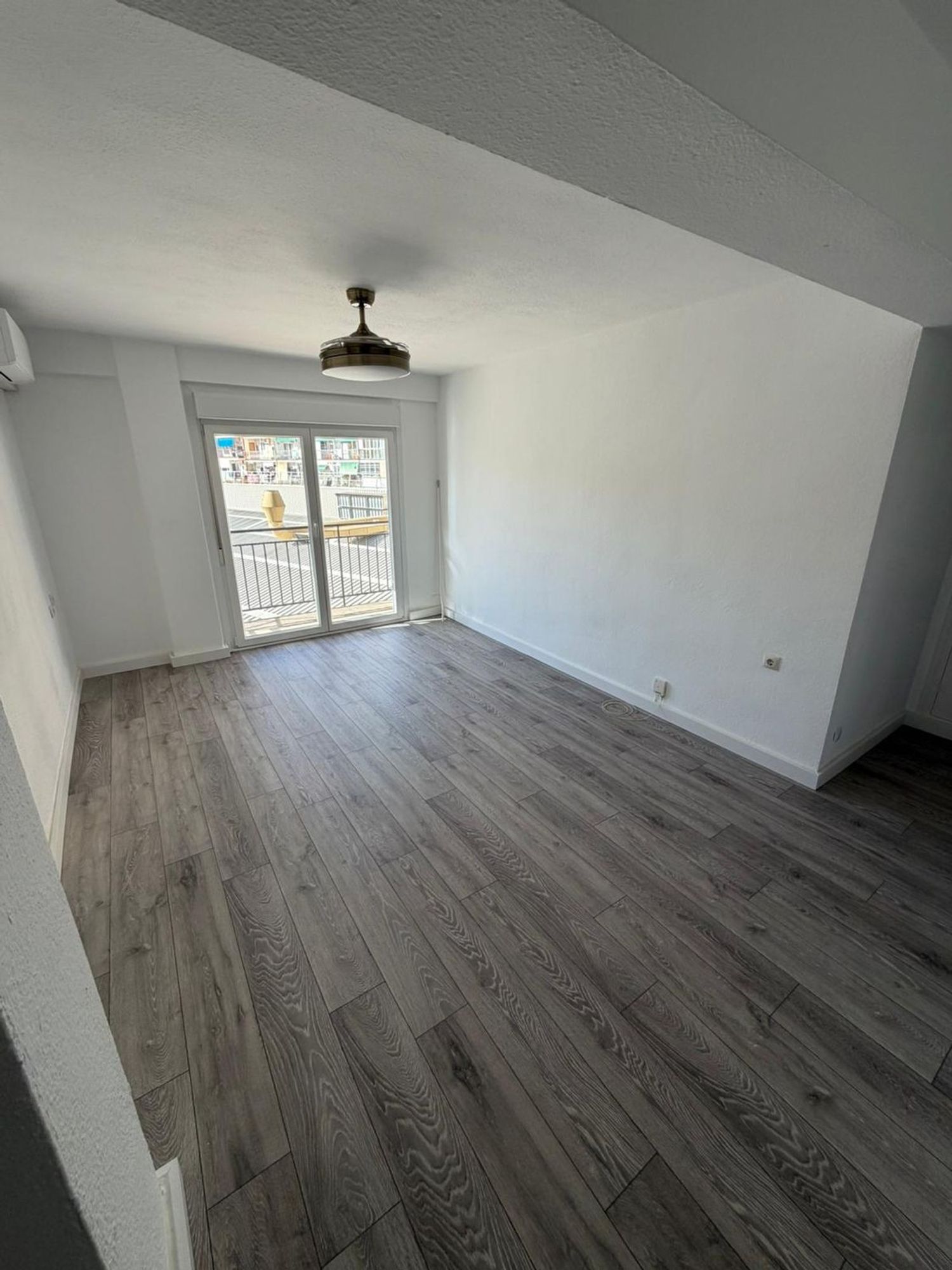 Piso en calle de Torres, 12