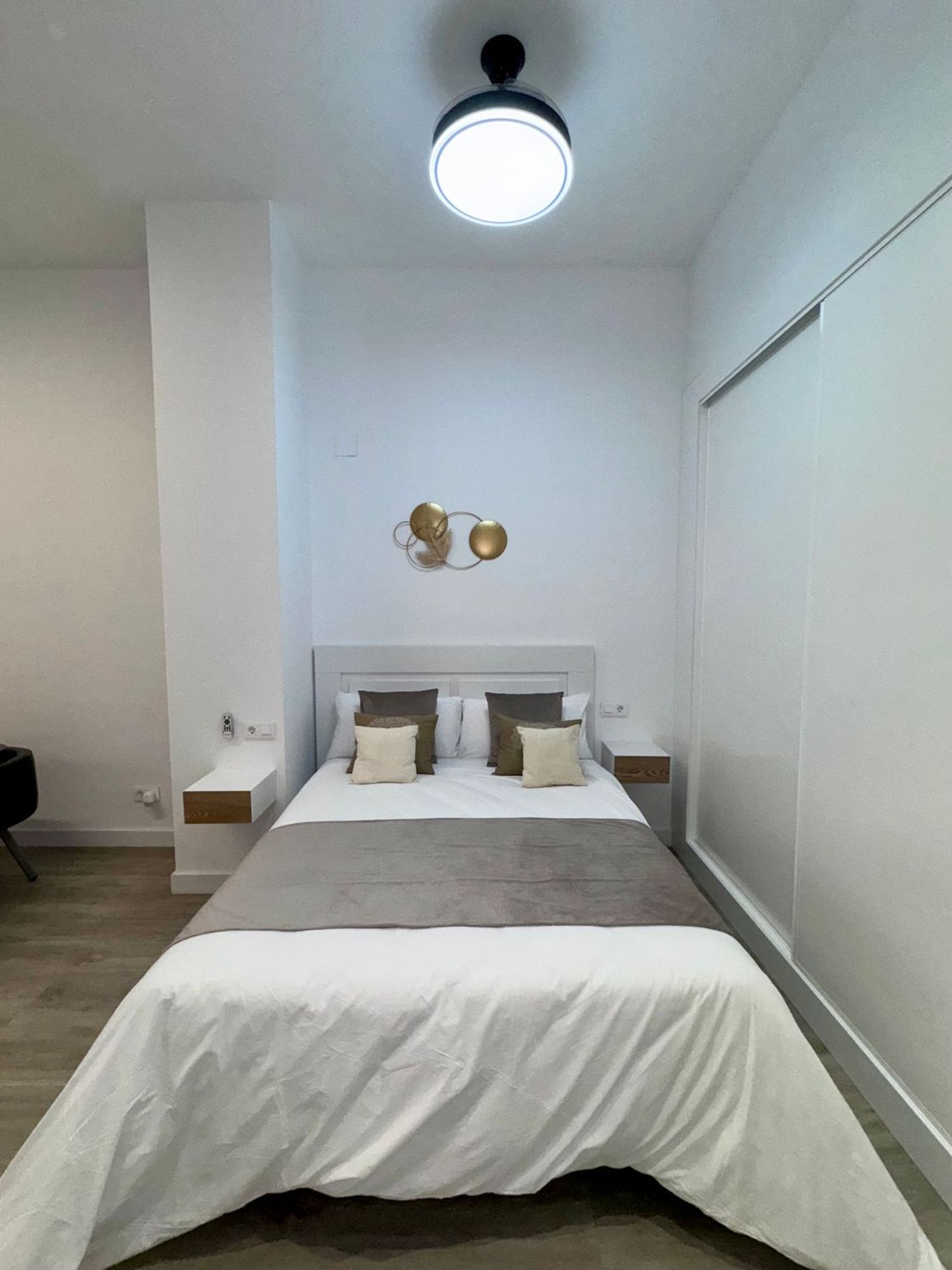 Estudio en calle Omar, 8 - Foto 6