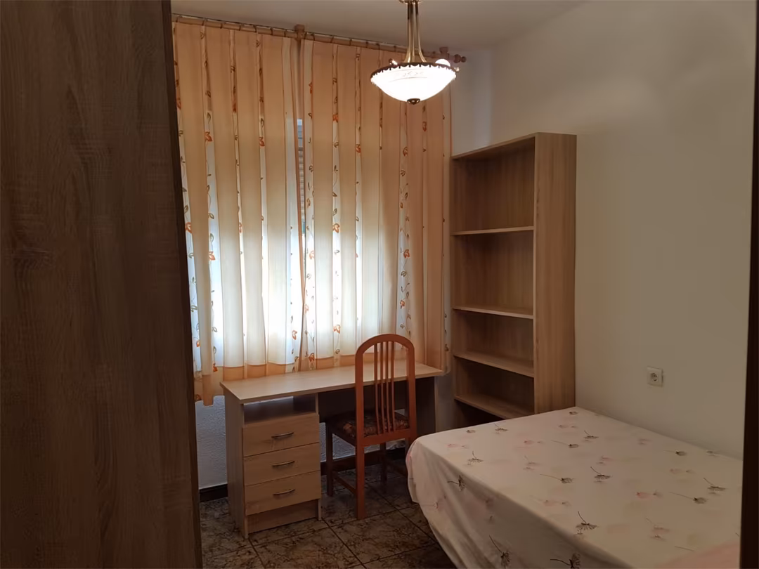 Piso en  Calle Javier de Burgos 2T - Foto 5