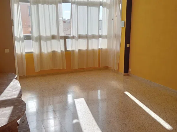 Piso en calle de Guillem Forteza, 21 - Foto 1